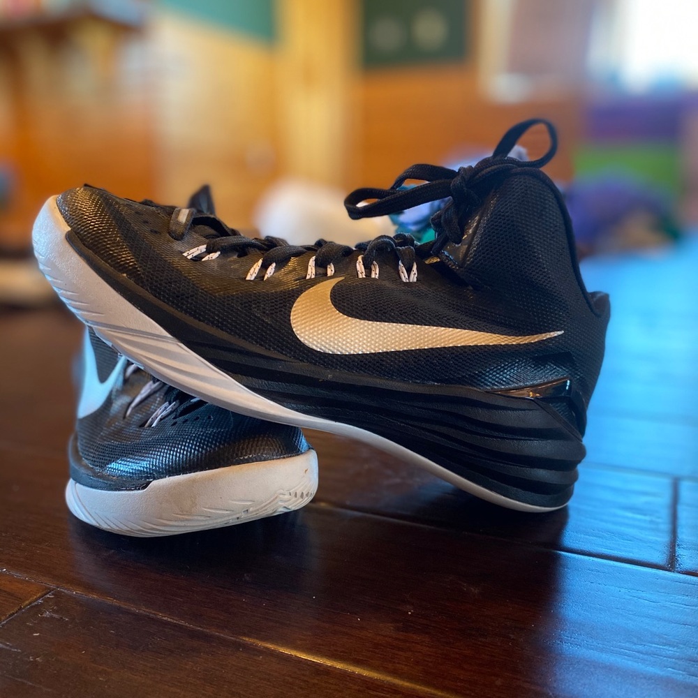 Kids basketball shoes!